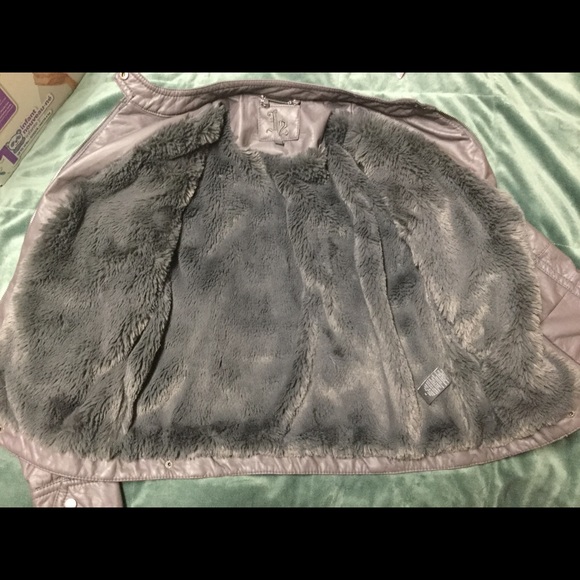 ⬇️Juniors J-2 faux leather Moto jacket M - Picture 4 of 4